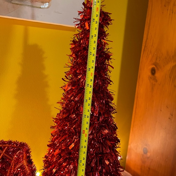 Holiday Time Retro Small Tinsel Tree and sleigh - Picture 3 of 5